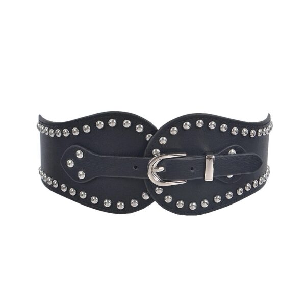 studded-buckle